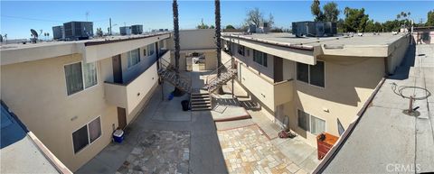 Photo of 242 W Jackson Street, Rialto, CA 92376 (MLS # TR25196013)