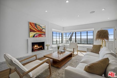 Photo of 31500 Victoria Point Road, Malibu, CA 90265 (MLS # 26636463)