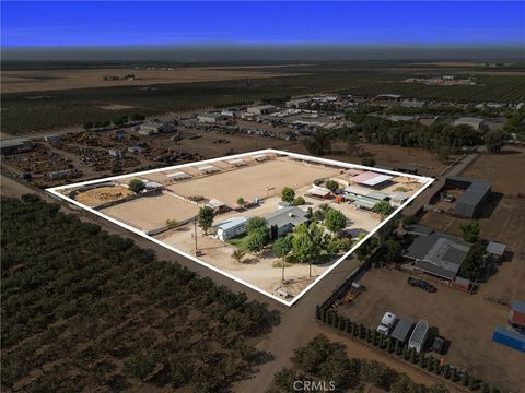 Photo of 30751 Sharp Way, Shafter, CA 93263 (MLS # NS26063926)