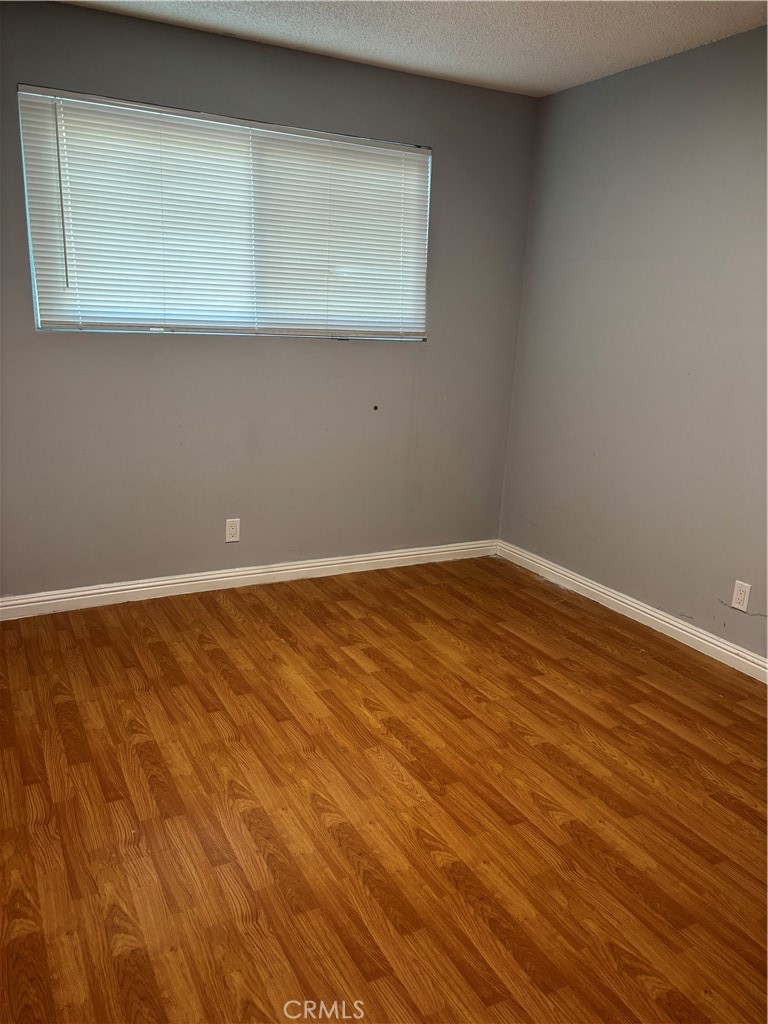 8641 Glenoaks 131