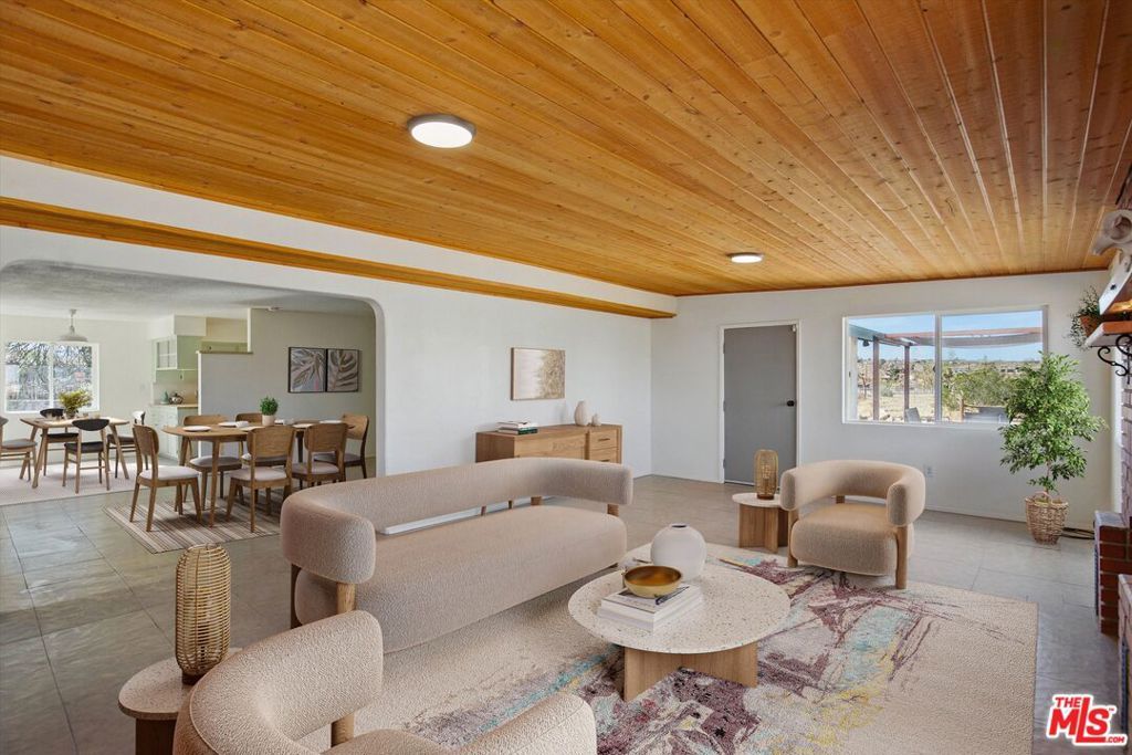 Photo of 6391 Ruth Drive, Yucca Valley, CA 92284 (MLS # 25622643)