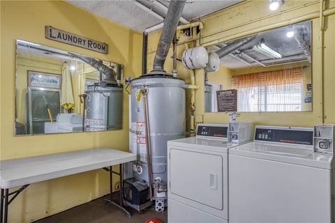 Tiny photo for 14641 Magnolia Boulevard, Sherman Oaks, CA 91403 (MLS # SR26049467)