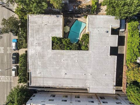 Tiny photo for 14641 Magnolia Boulevard, Sherman Oaks, CA 91403 (MLS # SR26049467)