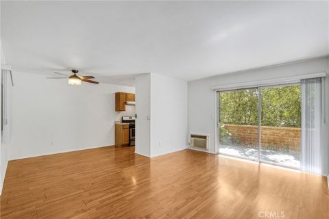 Tiny photo for 14641 Magnolia Boulevard, Sherman Oaks, CA 91403 (MLS # SR26049467)