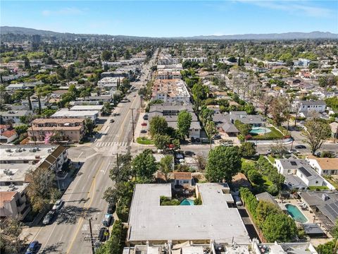 Tiny photo for 14641 Magnolia Boulevard, Sherman Oaks, CA 91403 (MLS # SR26049467)