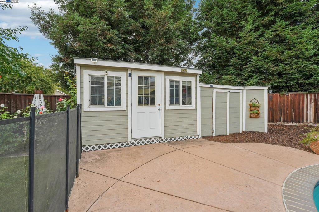 COVENTRY - Residential