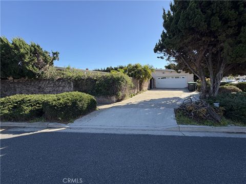 Photo of 11152 Wembley Road, Rossmoor, CA 90720 (MLS # PW26051933)