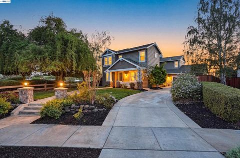 Photo of 2785 Decker Ln Ln, Livermore, CA 94550 (MLS # 41128657)