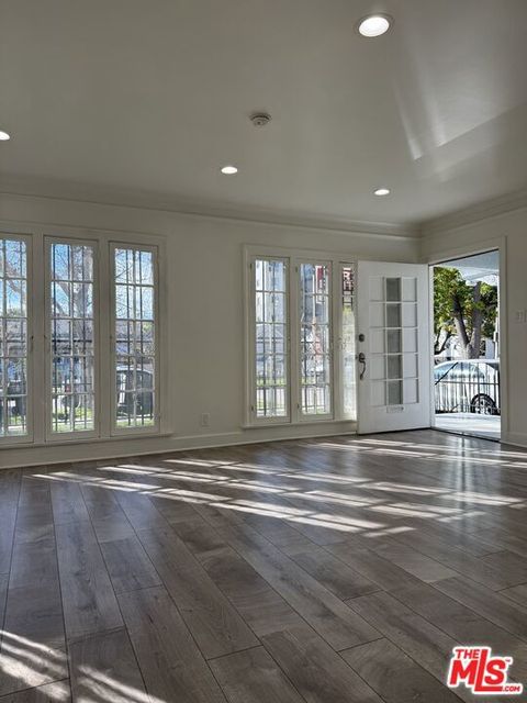 Photo of 734 S Gramercy Place, Los Angeles, CA 90005 (MLS # 26646381)