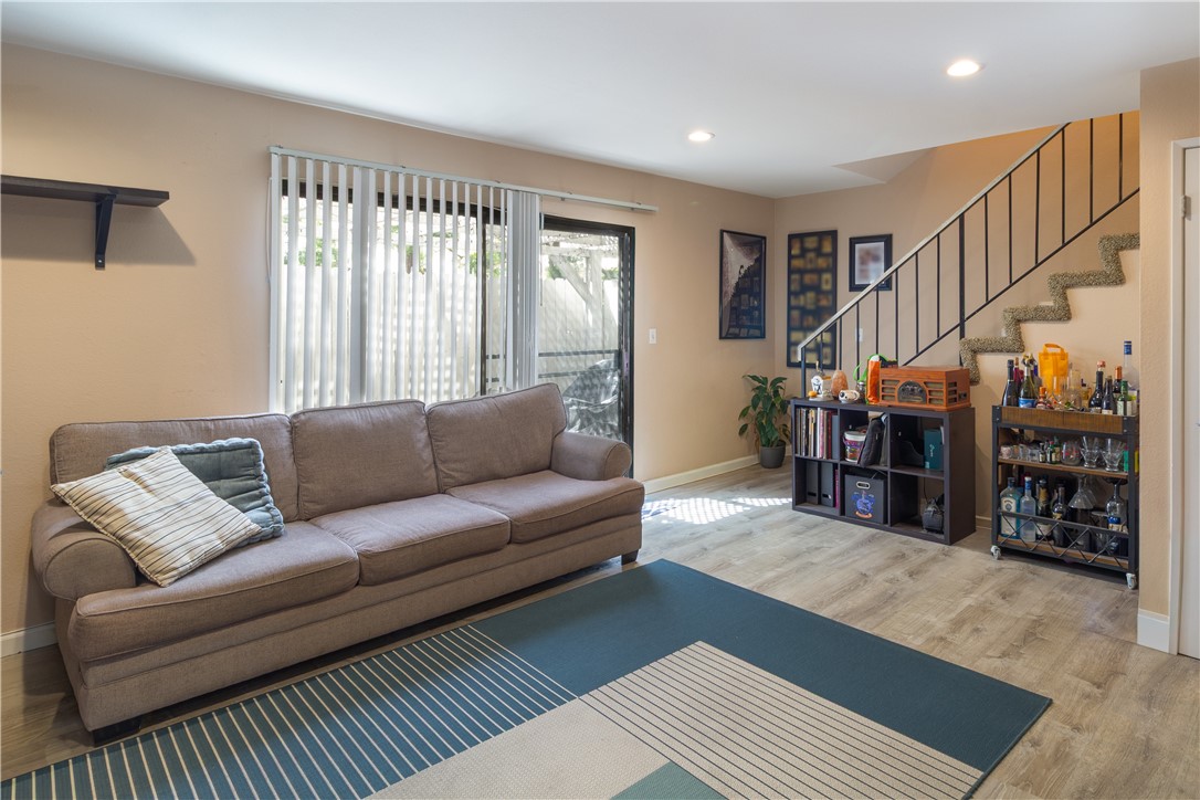 628 E Birch