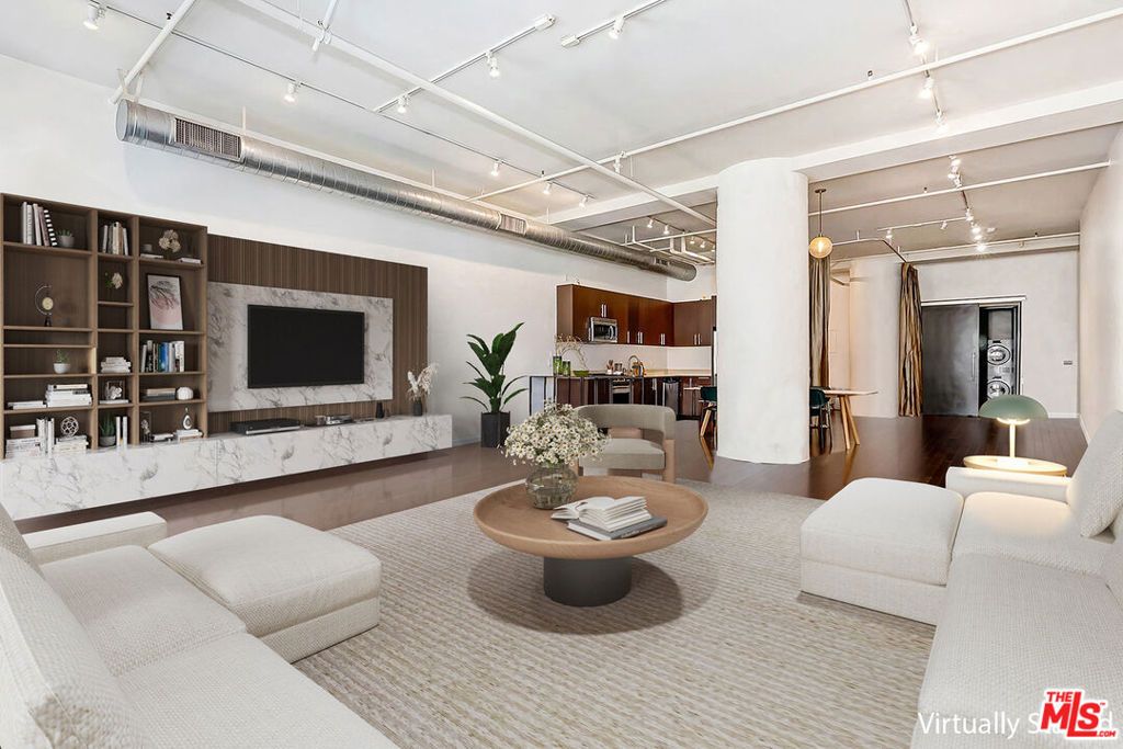 Photo of 1645 Vine Street #504, Los Angeles, CA 90028 (MLS # 26671085)