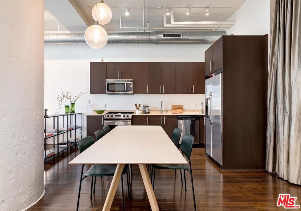 1645 Vine Street 504
