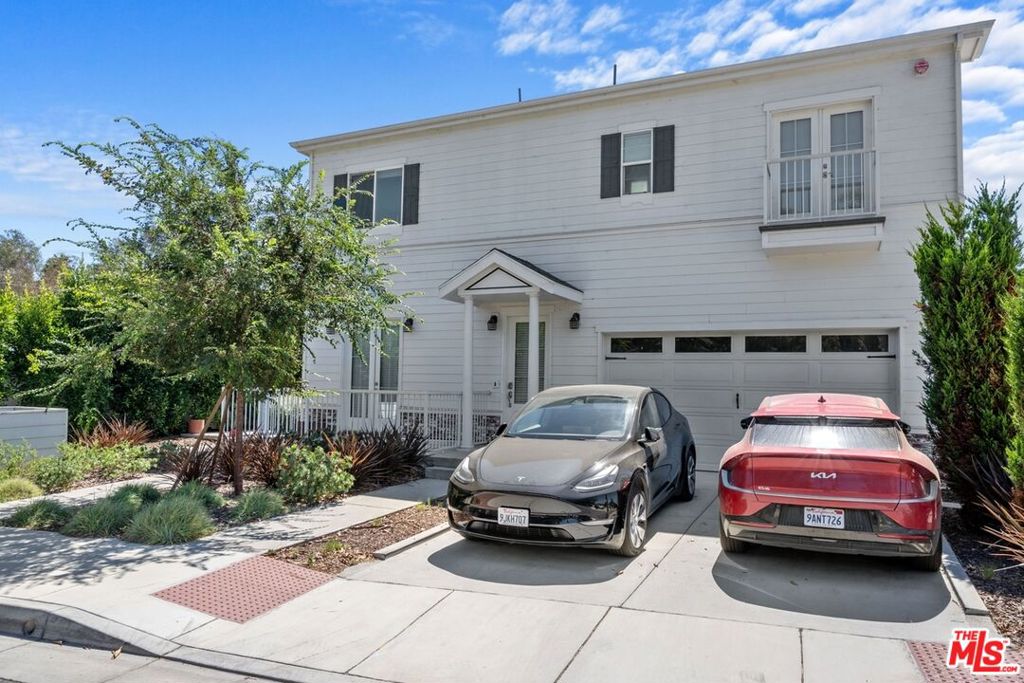 Modern and private studio unit located on a quiet cul-de-sac in the heart of Culver City. This newly constructed space offers approximately 800 sq ft with a spacious open layout, sleek flooring, and a fully equipped kitchen including refrigerator, oven, and microwave. Enjoy the convenience of in-unit laundry, updated bathroom, and built-in storage. Utilities are included, and the unit is offered furnished or unfurnished. Located just minutes from downtown Culver City, Amazon Studios, restaurants, and shops. Street parking only. Available for a 12-month lease. Pets considered.
