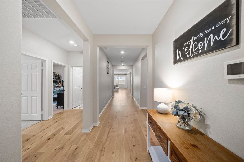 Photo of 30928 Flintrock Lane, Winchester, CA 92596 (MLS # SW25200861)