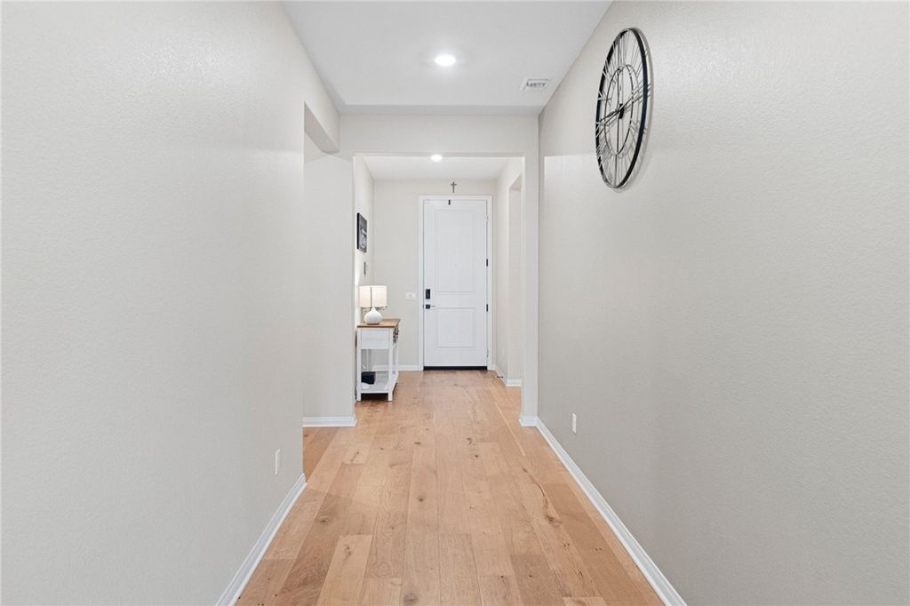 Photo of 30928 Flintrock Lane, Winchester, CA 92596 (MLS # SW25200861)