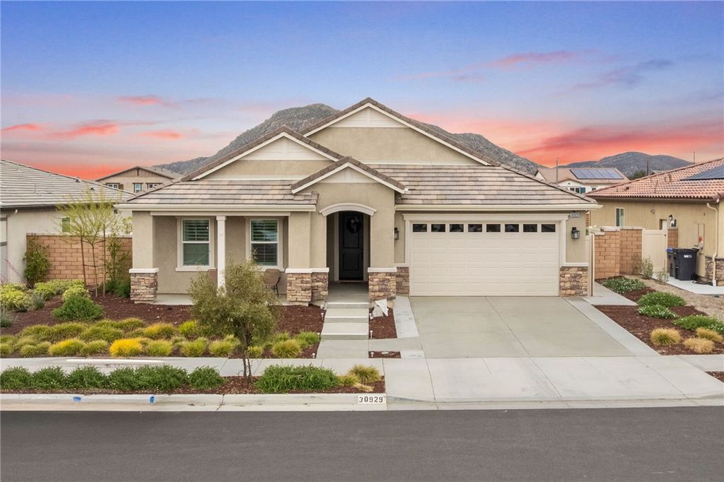 Photo of 30928 Flintrock Lane, Winchester, CA 92596 (MLS # SW25200861)