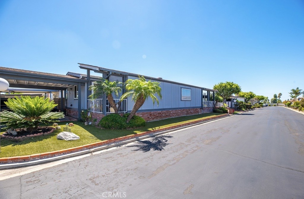 1362 Silver Lake Place