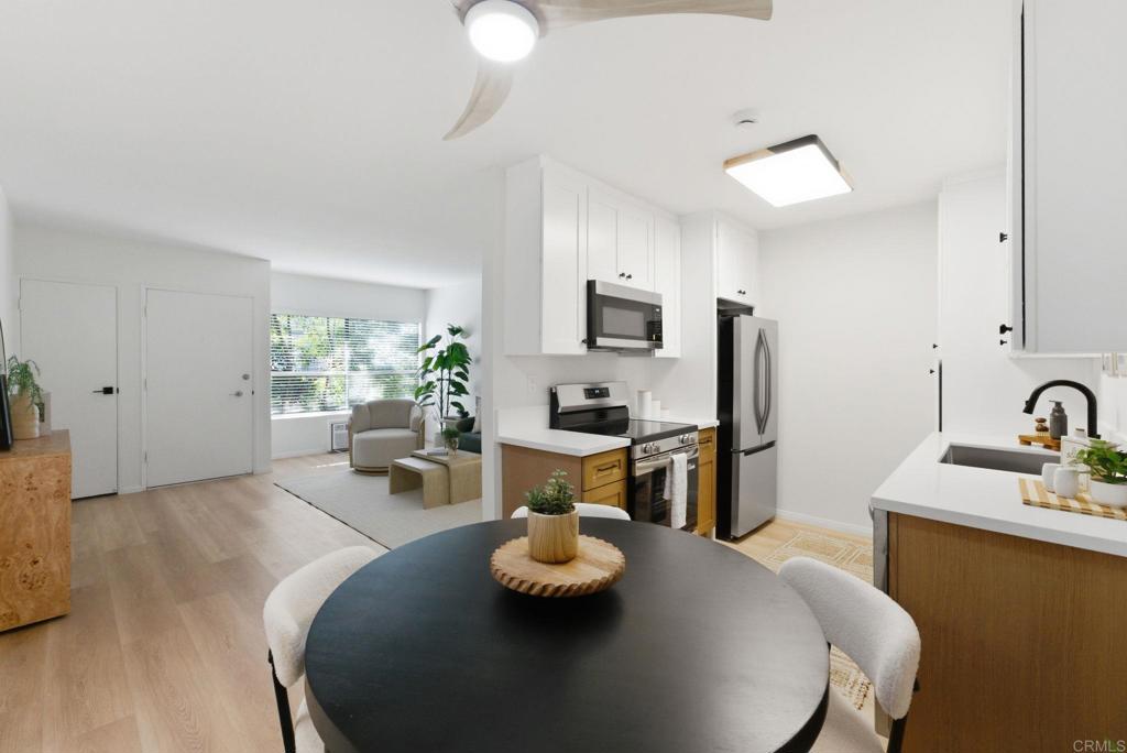 8220 Vincetta Dr 55