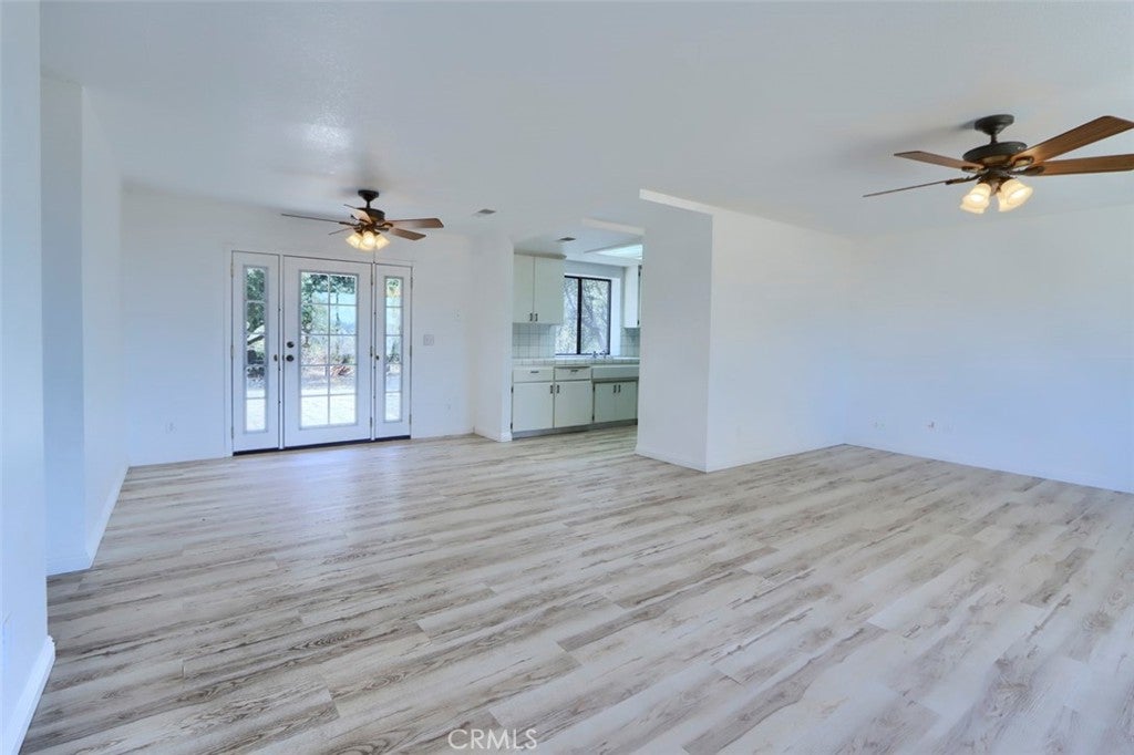 33030 Road 233