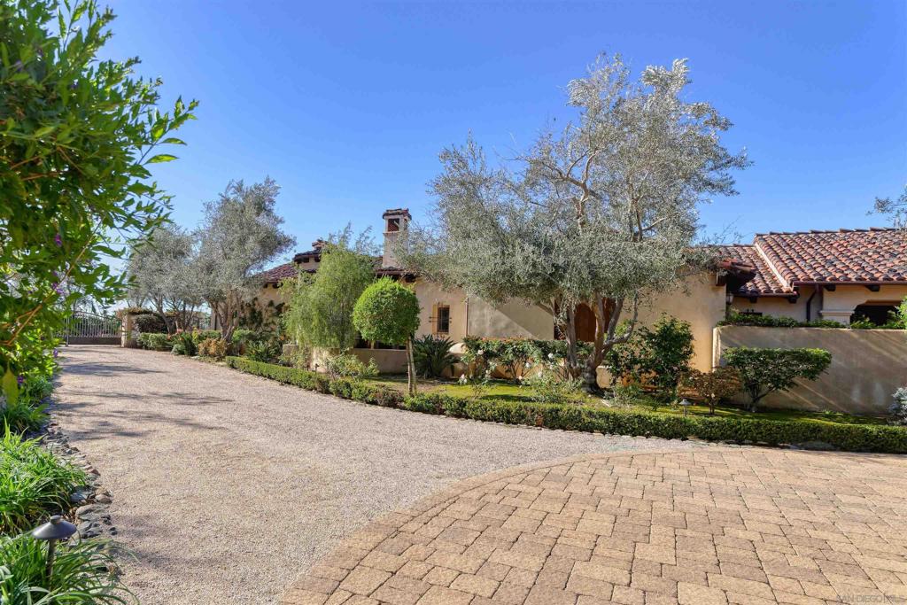 Santaluz - Residential