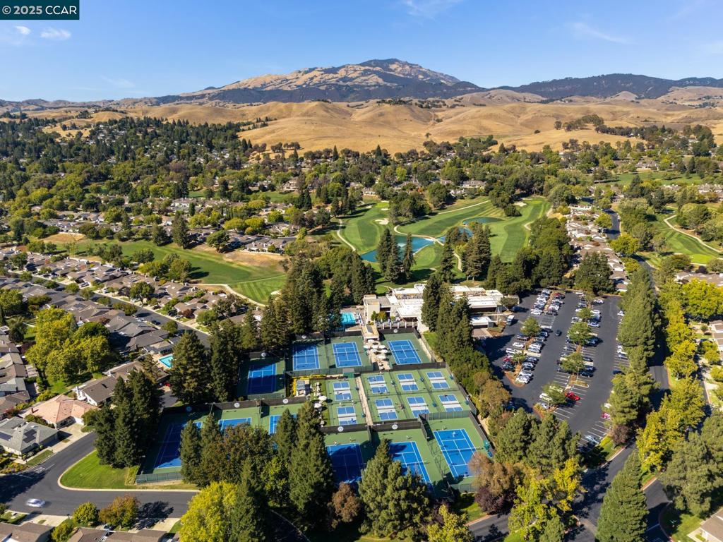 CROW CANYON C.C. - Residential