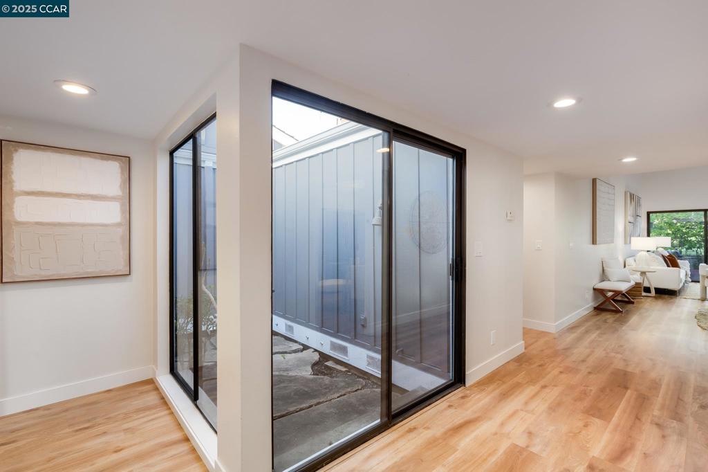 CROW CANYON C.C. - Residential