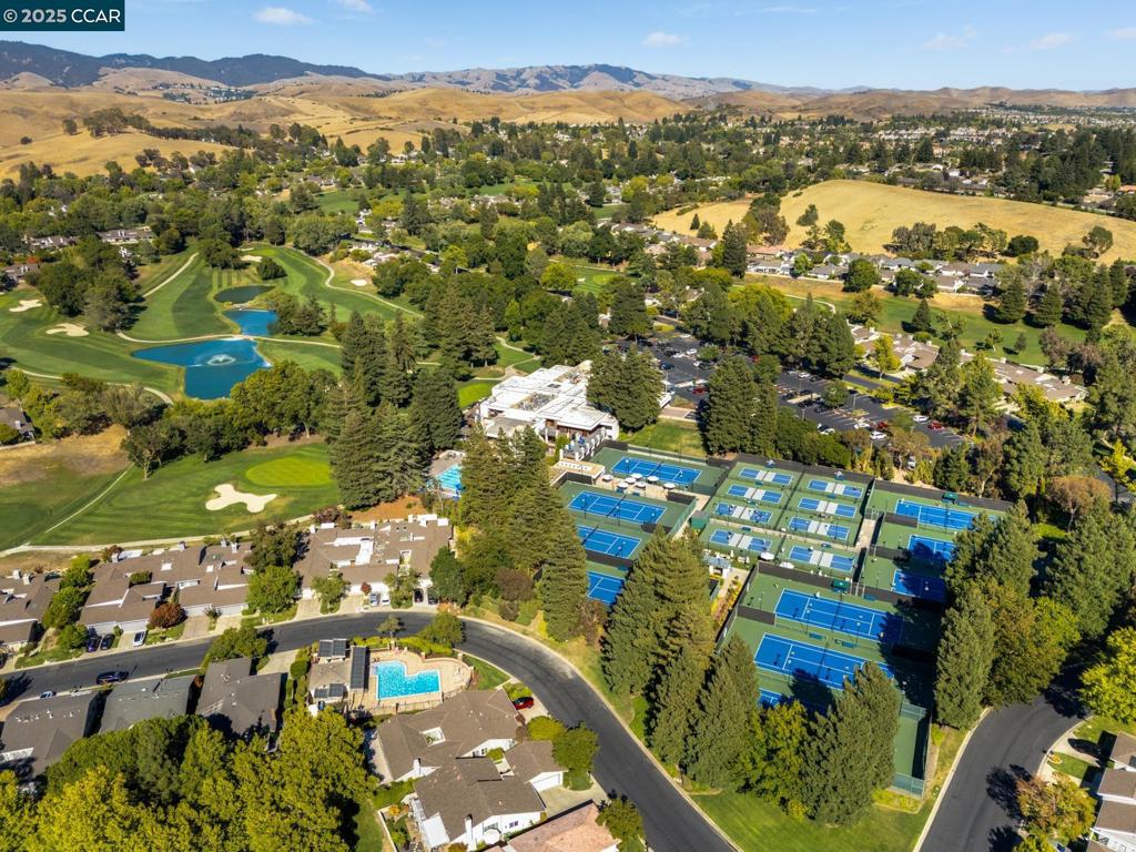 CROW CANYON C.C. - Residential