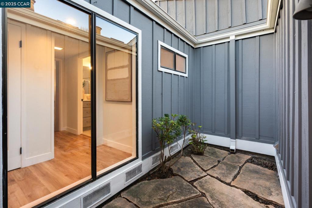 CROW CANYON C.C. - Residential