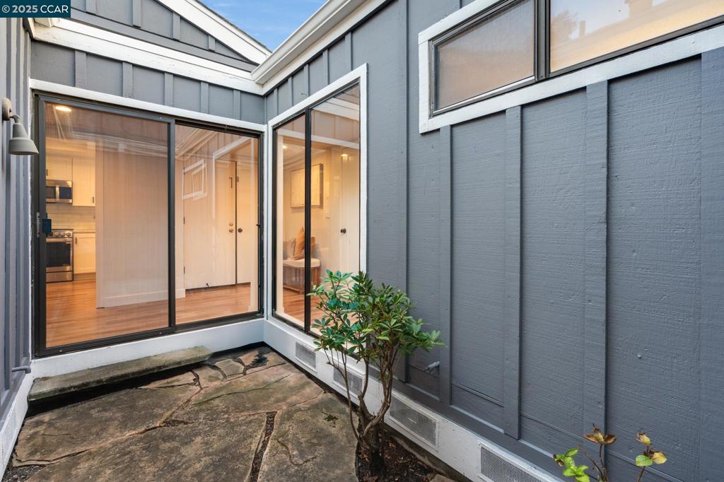 CROW CANYON C.C. - Residential