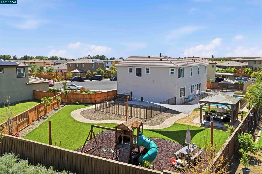 1655 Apricot Ct