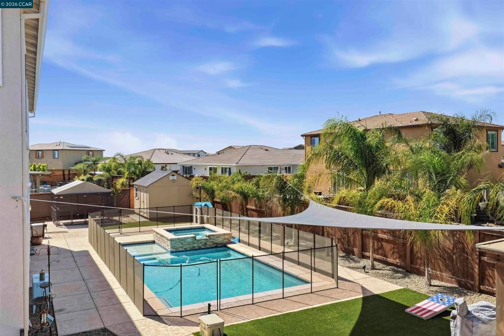 1655 Apricot Ct