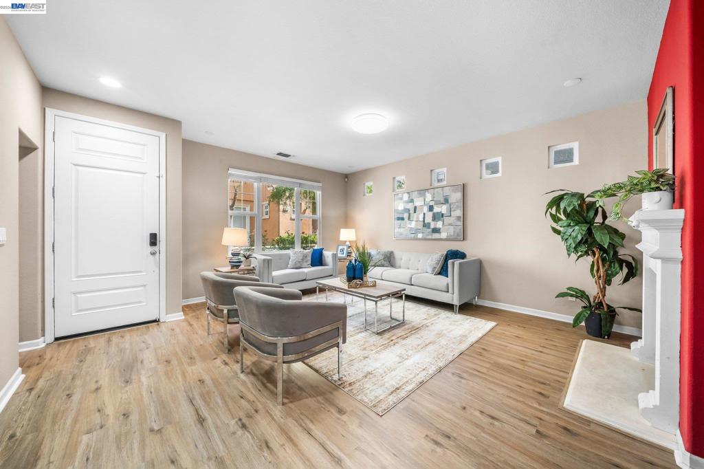 4386 Laird Circle