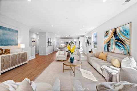168 Jessup Way Tustin CA 92780