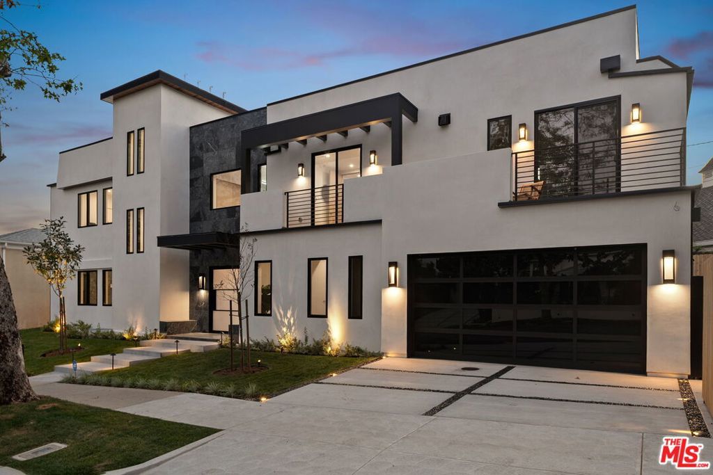 Photo of 1325 Thayer Avenue, Los Angeles, CA 90024 (MLS # 26653005)