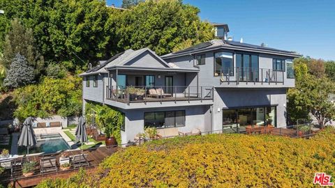 Photo of 8951 St Ives Drive, West Hollywood, CA 90069 (MLS # 25613263)