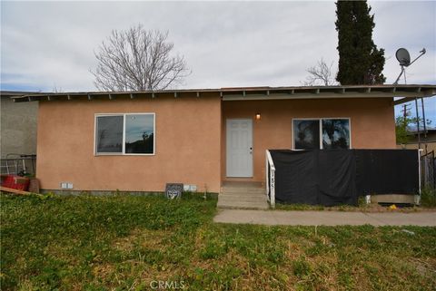 Photo of 185 N Scovell, San Jacinto, CA 92583 (MLS # CV26056103)