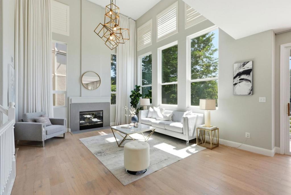 8265 Skyline Circle