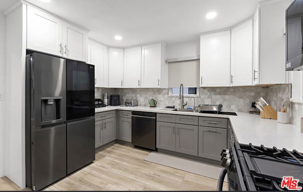 8222 Pershing Drive 24