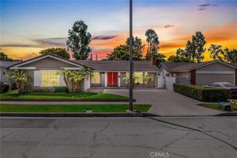 Photo of 1216 E Clifpark Way, Anaheim, CA 92805 (MLS # IV26163487)
