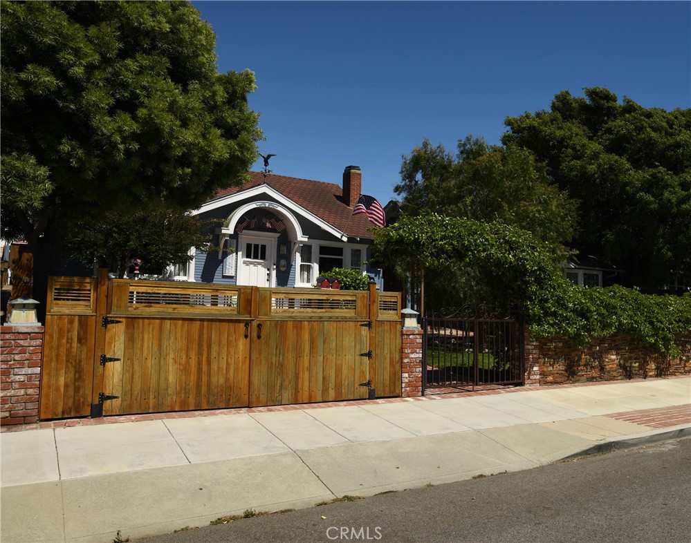 2112 Andreo Avenue
