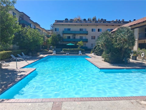 Tiny photo for 5640 WHITE OAK Avenue #C216, Encino, CA 91316 (MLS # CV26217778)