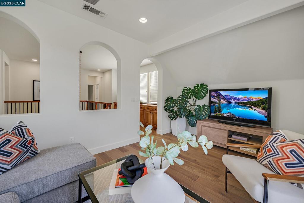 MONTEROSSO - Residential