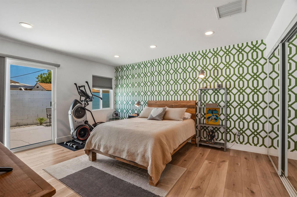73561 Broadmoor Drive