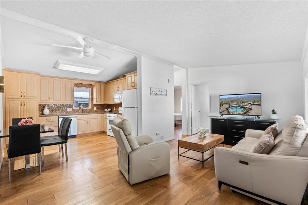 Ramon Mobile Park - Manufactured In Park