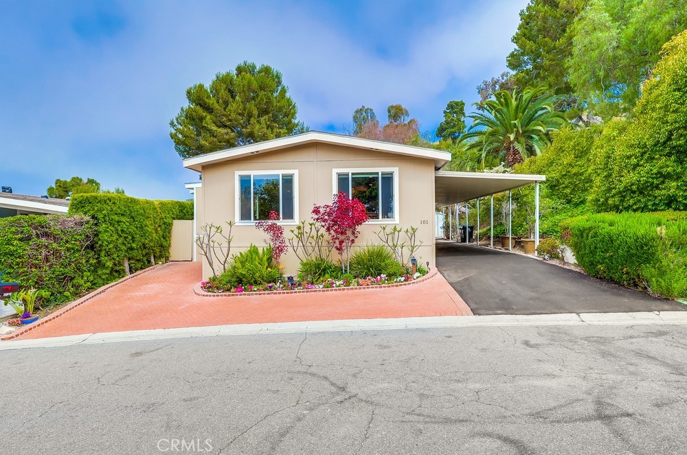 2275 25TH Street W 101