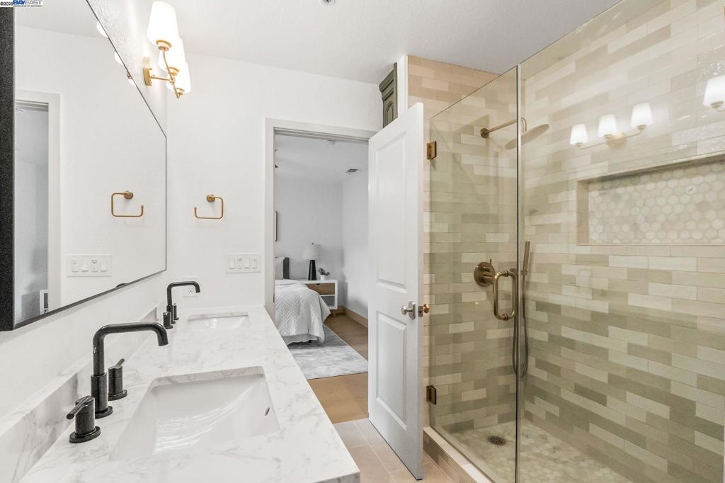 SUNNYVALE - Residential