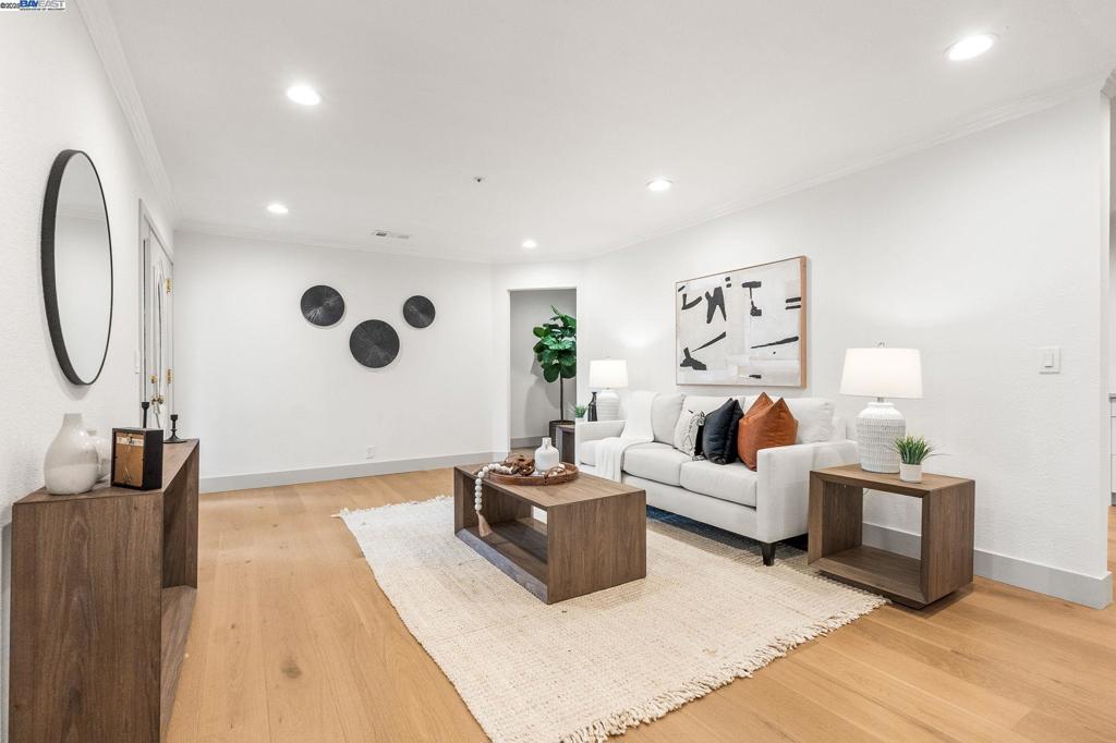 SUNNYVALE - Residential