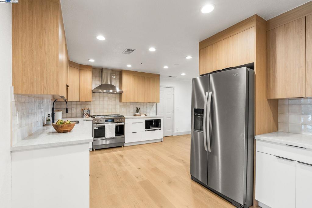 SUNNYVALE - Residential