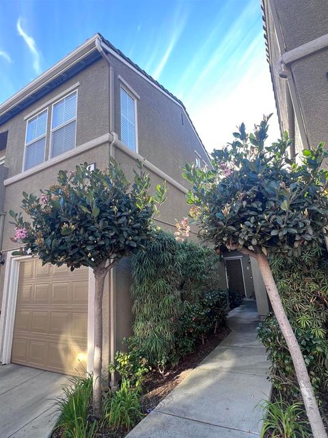Photo of 798 Caminito Francisco Unit, Chula Vista, CA 91913 (MLS # PTP2601557)