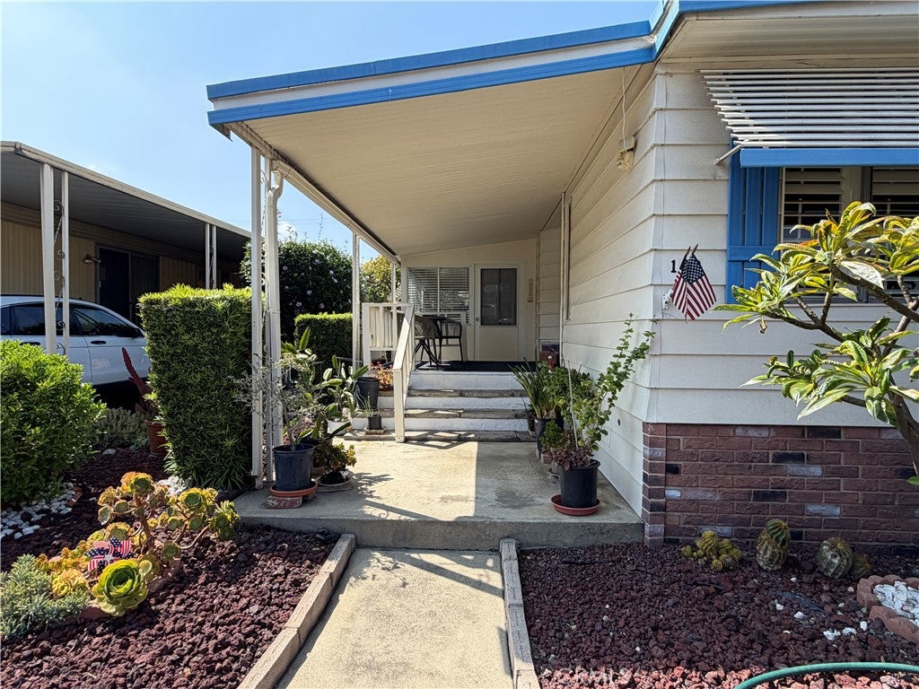 840 E Foothill 142